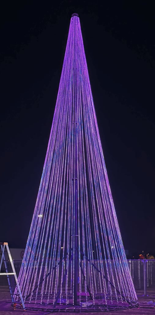 Ships Free Worldwide – Sasquatch Legend MegaTrees™ | Crank-Up Telescoping RGB MegaTree System (2026 Pre-Sale)