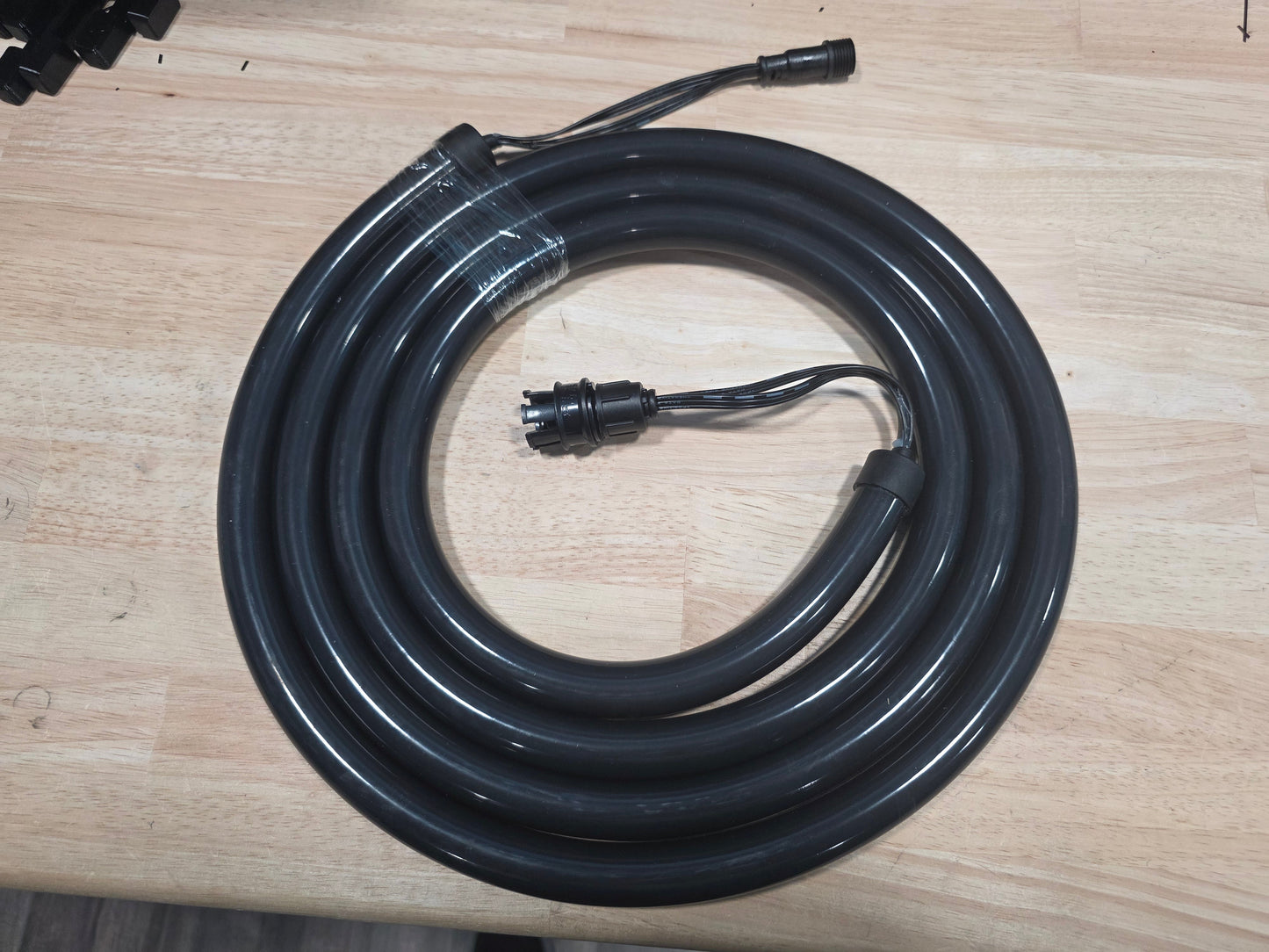PiXel Paradise USA WS2815 Individually Addressable Neon Tube Light | White or Black | 5m Long